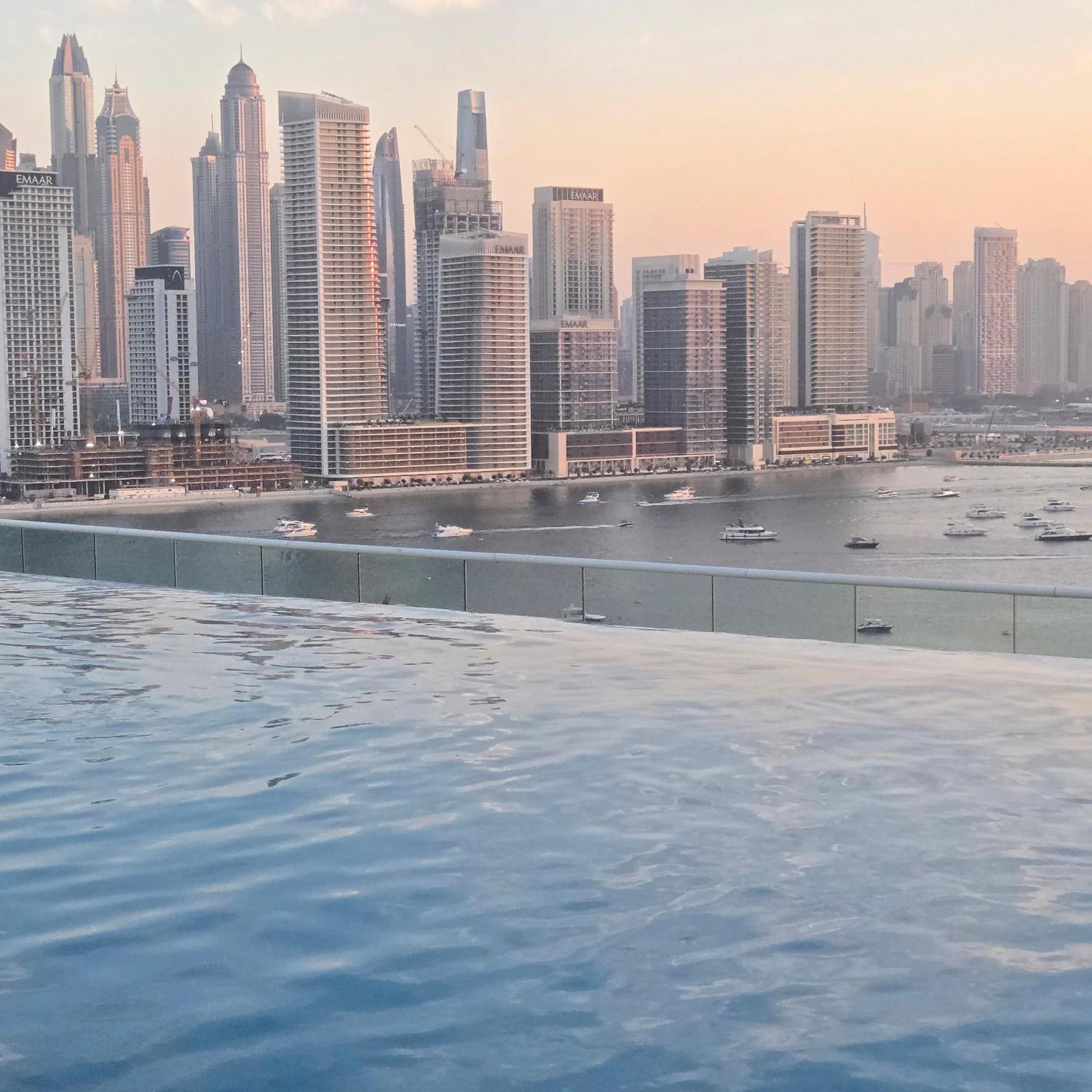 1 Bedroom 65M2, Infinity Pool, West Beach, Noise Insulation Дубай Екстериор снимка